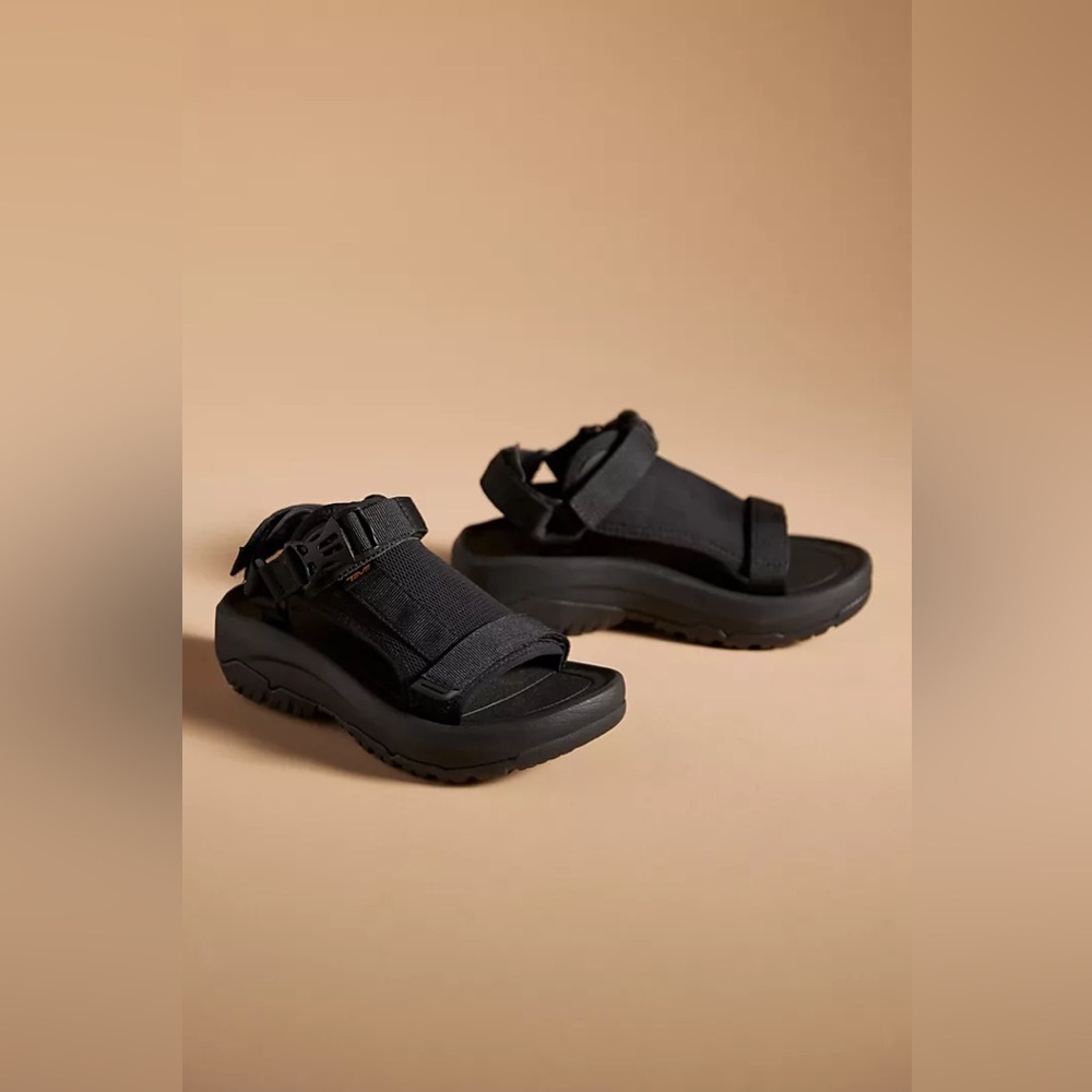 NWT Teva Hurricane Ampsole Volt Sandals - Picture 2 of 7